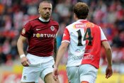 486656-sport-fotbal-derby-slavia-sparta-repka-senkerik-crop.jpg